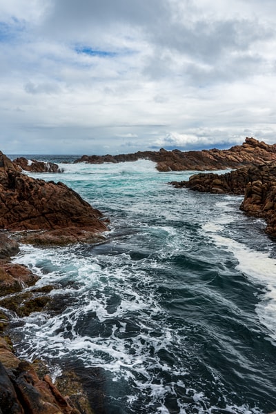 白天的海浪
